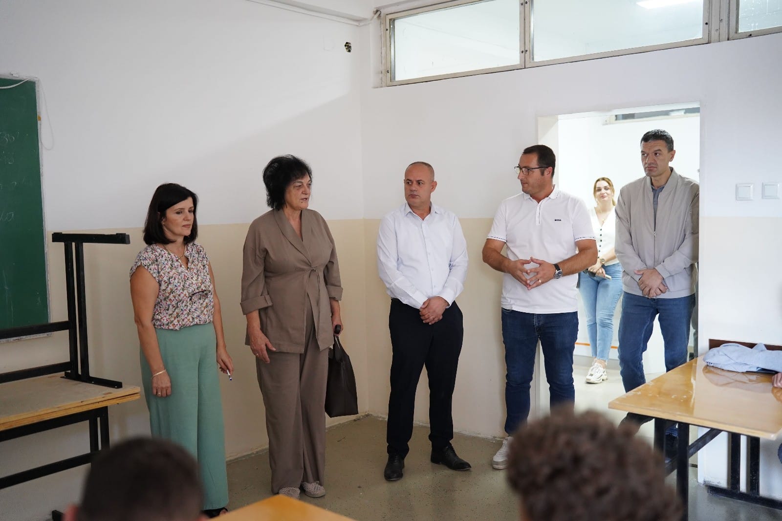 Drejtoresha Zymberi viziton Qendrën e Kompetencës “Shtjefën Gjeçovi” në Prishtinë në ditën e parë të vitit shkollor